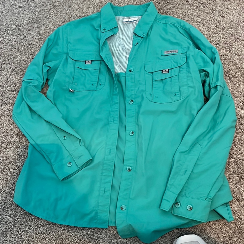 women’s size M Columbia PFG SPF Fishing Shirt